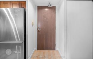 5-bedroom apartment in Queen Street East for C$851,000