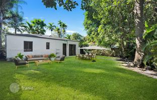 2-bedroom house 113 m² in Miami for $750,000