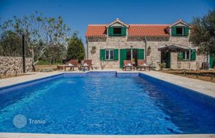 2-bedroom house 84 m² in Privlaka for 680,000 €