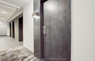 5-bedroom apartment in Etobicoke for C$858,000