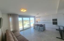 Furnished two-bedroom apartment with sea views in Benidorm, Alicante, Spain for 380,000 €