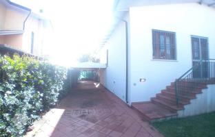 6-bedroom villa 200 m² in Pietrasanta for 980,000 €