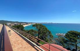 Renovated apartment in a residential complex with a swimming pool near the beach, Sant Antoni de Calonge, Spain for 520,000 €