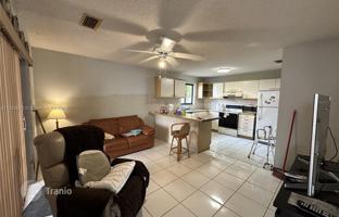 2-bedroom house 138 m² in West End for $539,000