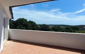 ISTRIA, BANJOLE — Large apartment in a great location with terraces and swimming pool! for 330,000 €