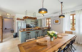 ISTRIA, SVETVINČENAT — Rustic villa with pool. Price on request