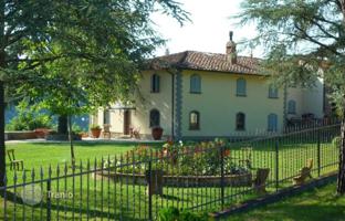 Farm 3,060 m² in Rufina for 3,800,000 €