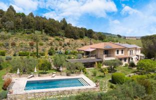 6-bedroom villa 344 m² in Passignano Sul Trasimeno for 890,000 €