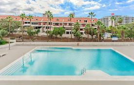 Bright one-bedroom apartment in Playa de las Americas, Tenerife, Spain for 243,000 €