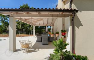 4-bedroom house 280 m² in Istria County for 590,000 €