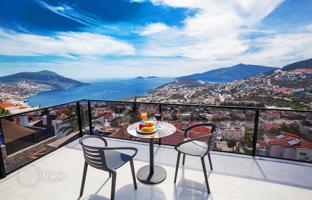 4-bedroom villa 300 m² in Kash for 124,939,000 TRY