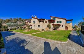 Duplex apartment with a garden and a parking just 200 m from the sea, Loutraki, Peloponnese, Greece for 270,000 €