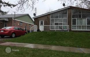 9-bedroom townhouse in Scarborough for C$1,167,000