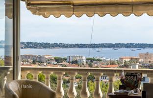 3-bedroom apartment in Golf Juan for 859,000 €