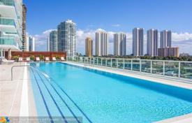 Stylish apartment with ocean views in a residence on the first line of the beach, Sunny Isles Beach, Florida, USA for $848,000