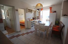 Brač, Supetar, two-bedroom apartment for sale, 42 m², storage room for 250,000 €