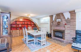 Terraced house – North York, Toronto, Ontario,  Canada for C$1,089,000