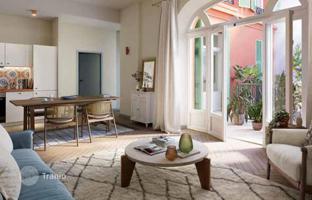 Elegant renovated apartment in a historic building, Nice city center, Côte d'Azur, France for From 362,000 €