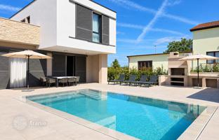 4-bedroom house 157 m² in Umag. Price on request