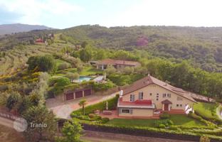 6-bedroom villa 582 m² in Arezzo for 3,200,000 €