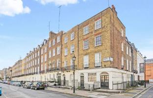 Renovated townhouse with a roof-top terrace close to the Regent's Park, London, UK for £1,850,000