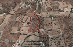 Land plot 12,375 m² in Pyrgos for 1,041,000 €