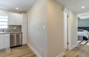 1-bedroom apartments in condo 68 m² in Miami Beach for $399,000