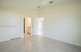 Townhome – Cape Coral, Florida, USA for $382,000