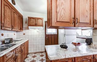 8-bedroom house in York for C$2,130,000