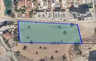 Land plot 4,014 m² in Ypsonas for 1,400,000 €