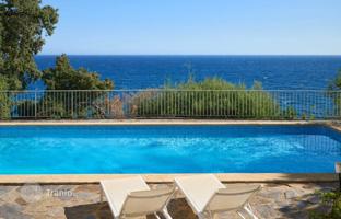 Bright villa with a private beach in La Croix-Valmer, Côte d'Azur, France for 6,990,000 €