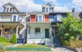 Terraced house – Pape Avenue, Toronto, Ontario,  Canada for C$1,218,000