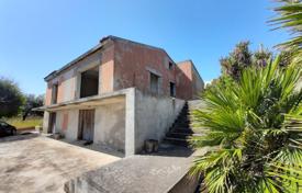 Villa with a panoramic view and a garden at 30 meters from the sea, Augusta, Italy for 400,000 €