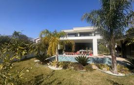 Modern villa with a pool and a garden in Camyuva, Antalya, Türkiye for 80,516,000 TRY