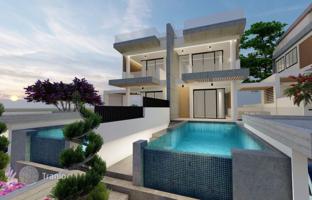 5-bedroom townhouse 260 m² in Chloraka for 1,300,000 €