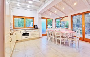 5-room house 230 m² in Budapest for 734,000 €