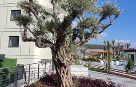 Modern Two-Bedroom Duplex with Three Balconies and Mountain Views in Alanya for $263,000
