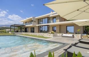 5-bedroom villa in Roquefort-les-Pins for 4,980,000 €