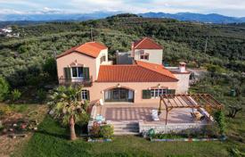 Spacious villa with 3 guest apartments in Platanias, Crete, Greece for 900,000 €