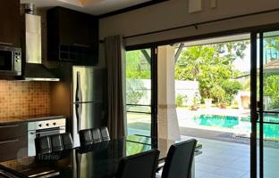 3-bedroom house 305 m² in Thalang for $504,000