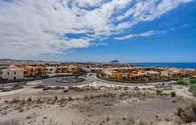 Terraced house – Santa Cruz de Tenerife, Canary Islands, Spain for 550,000 €
