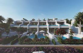 Apartments in a complex on the beach for 353,000 €