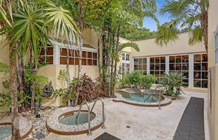 2-bedroom apartments in condo 135 m² in Miami for $685,000