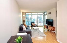 Apartment – Yonge Street, Toronto, Ontario,  Canada for C$906,000