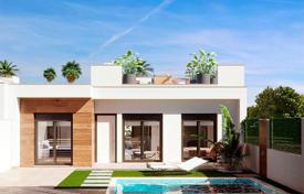 Single-storey townhouse with a swimming pool in an exclusive residence, Los Alcázares, Spain for 264,000 €