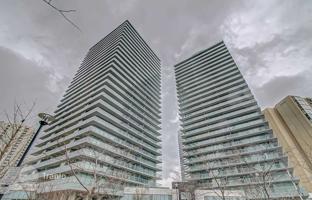 5-bedroom apartment in Yonge Street for C$922,000
