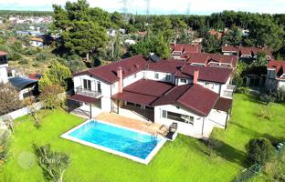 11-bedroom villa 864 m² in Kepez for 61,907,000 TRY
