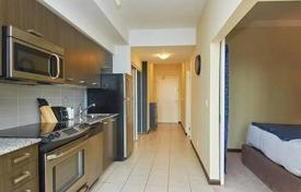 Apartment – Bay Street, Old Toronto, Toronto,  Ontario,   Canada for C$892,000