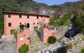 Historical villa of xvi century in Pietrasanta, Tuscany, Italy for 2,200,000 €