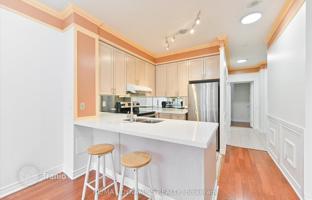 5-bedroom apartment in Yonge Street for C$1,115,000